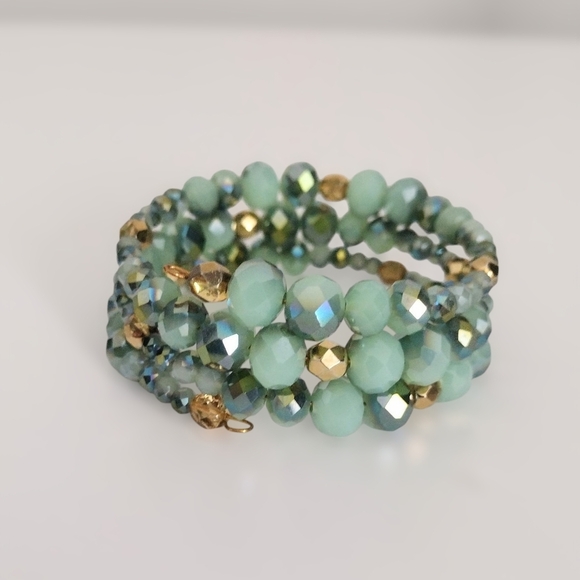 Green And Gold Beaded Wrap Bracelet - Picture 2 of 4